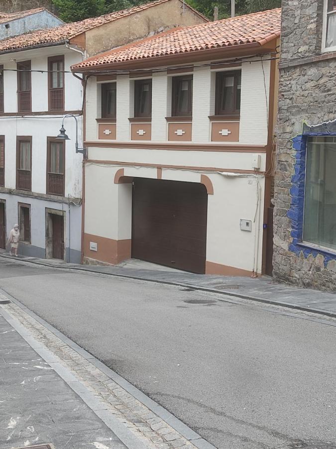 Apartamentos Vior Y Valdes Cudillero Eksteriør billede